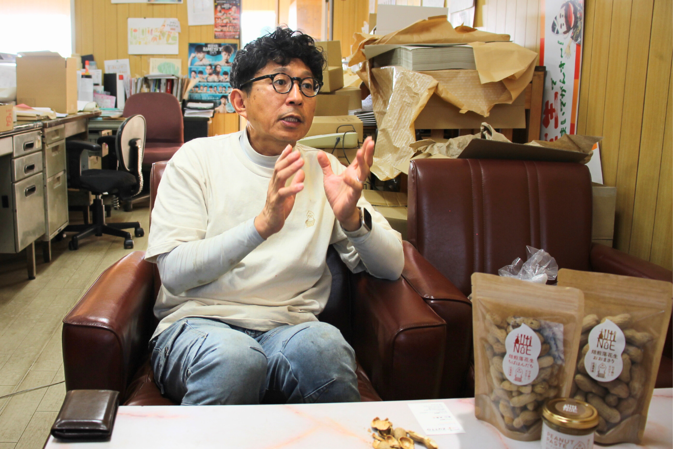 農業や落花生づくりについて語る脇さん