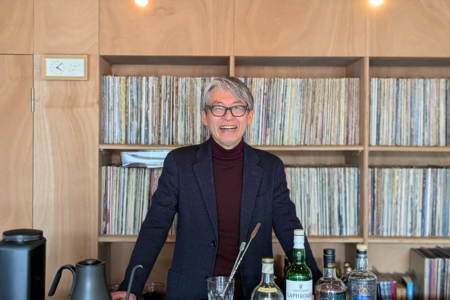 音楽を聴くように、人生を楽しむ＜アナログレコードBAR＞赤羽浩司さん